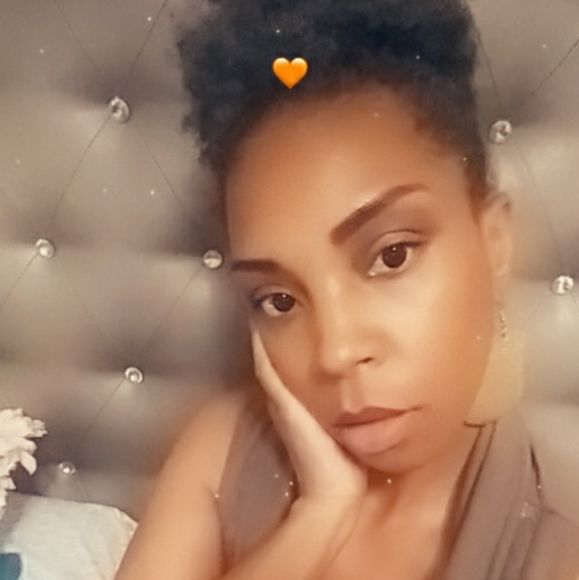 Meet your Posher, Shanay - Picture 7 of 10